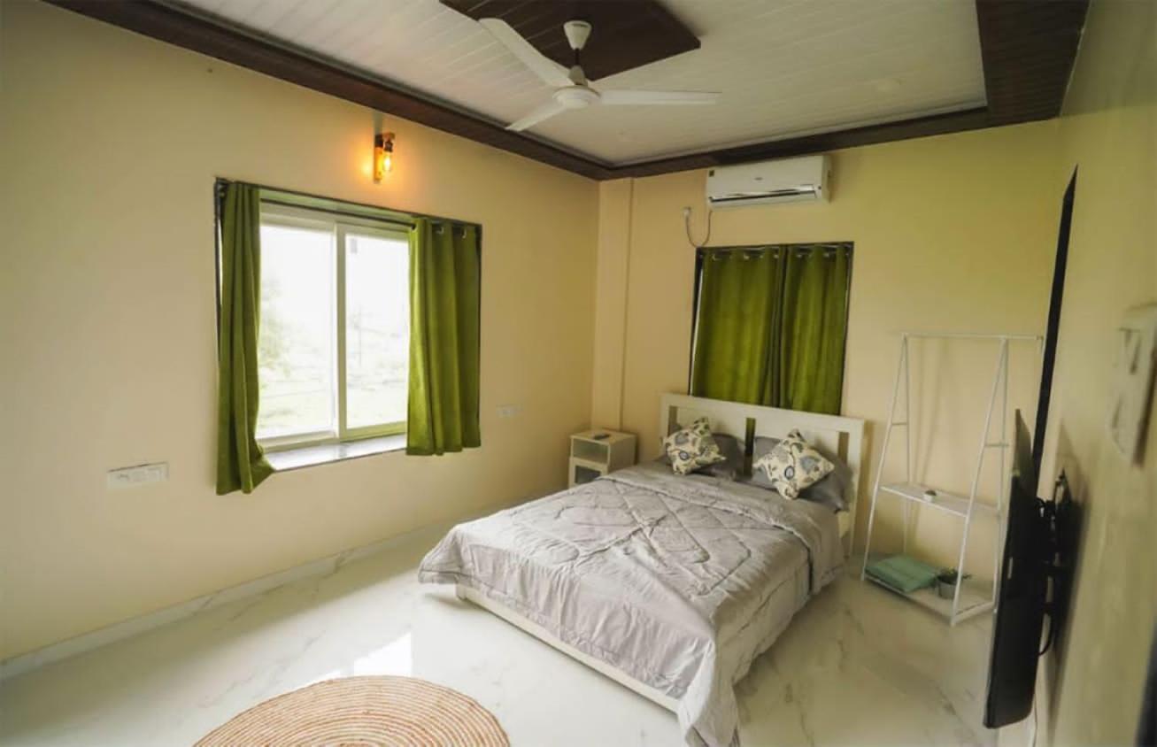 Green Crest Villa Lonavala Esterno foto
